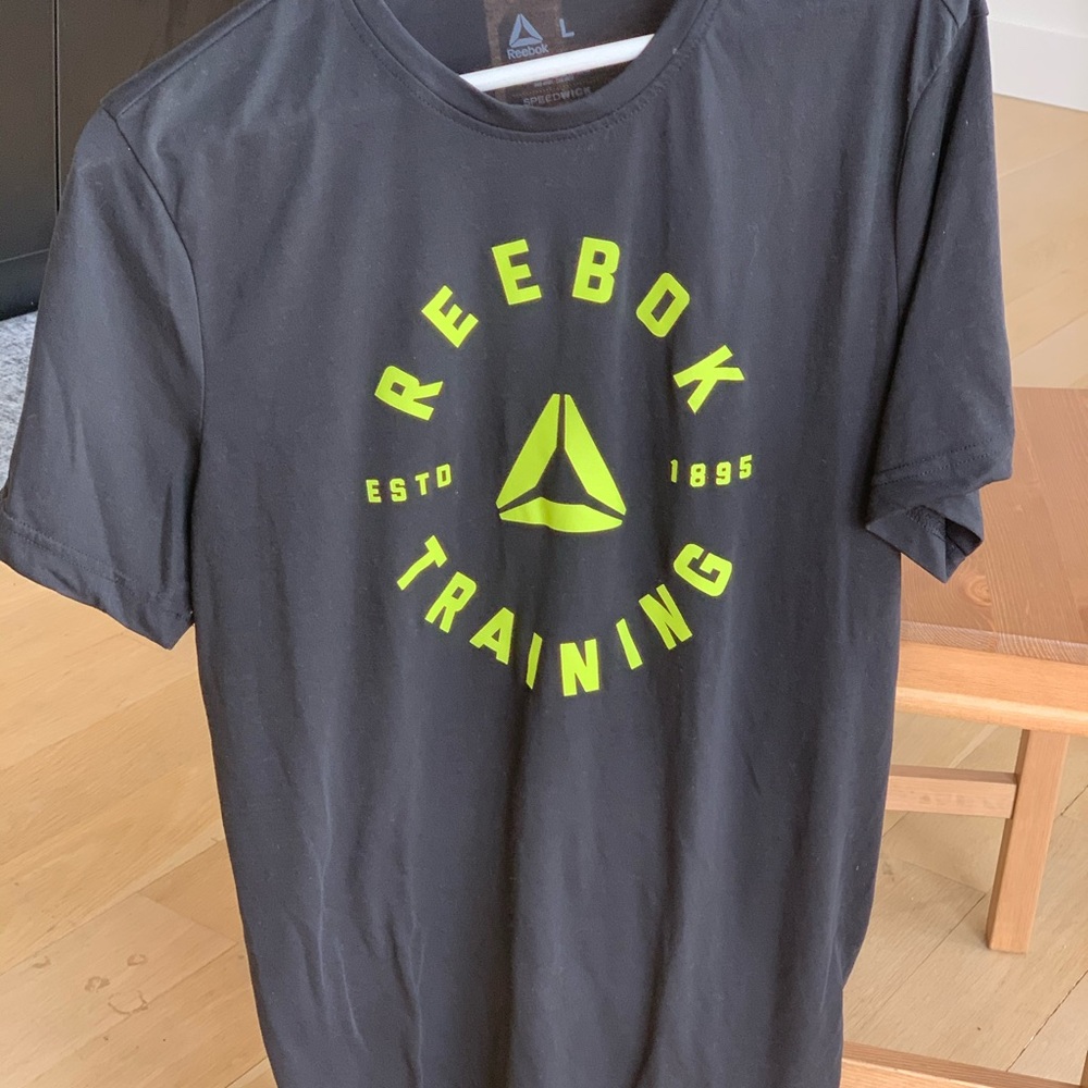 Reebok Men’s Large T-Shirt